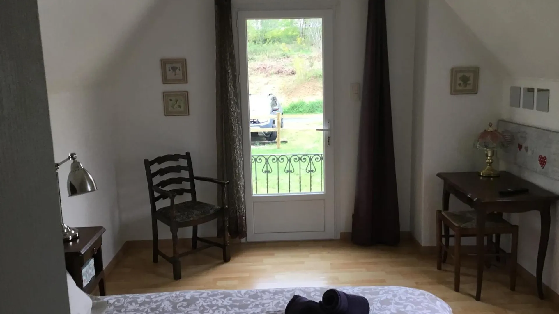 La Maison Du Bonheur Milhac 0*,